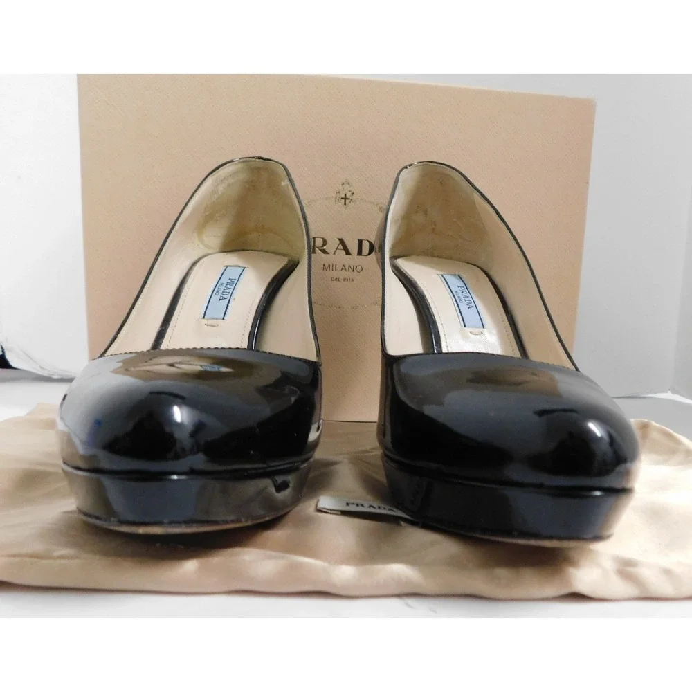 Prada Calzature Donna Black Patent Leather Platform Pumps sz 37.5 w/Box